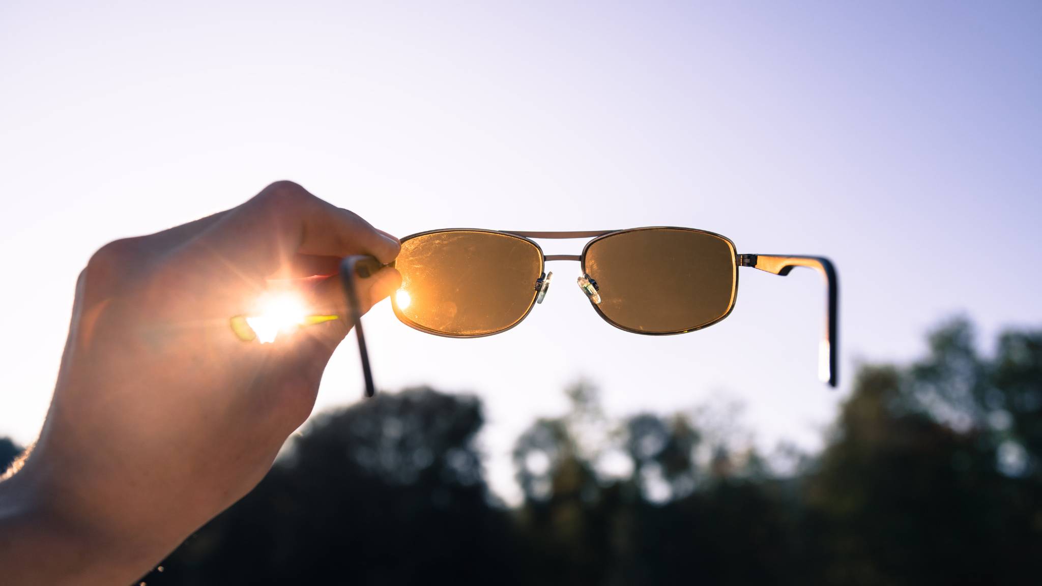 Tampil Keren dengan Koleksi Metal Sunglasses dari SATURDAYS
